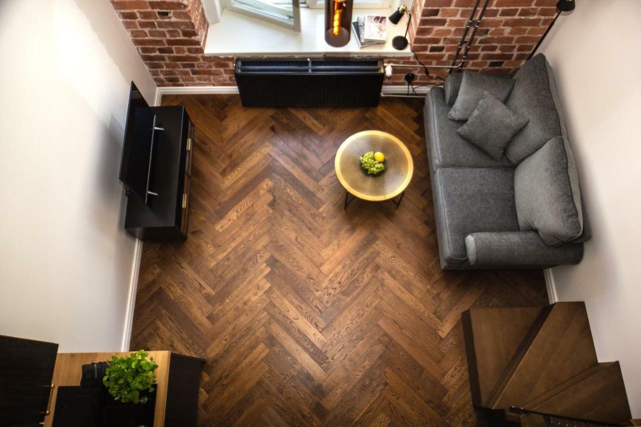 Thomas' - Trendy, & Balcony Apartment