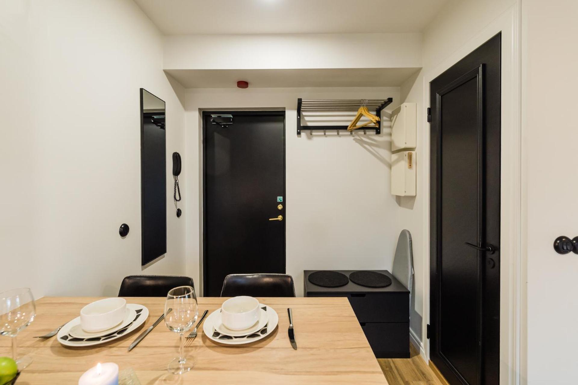 Huoneisto Thomas' - Trendy, & Balcony Tallinna
